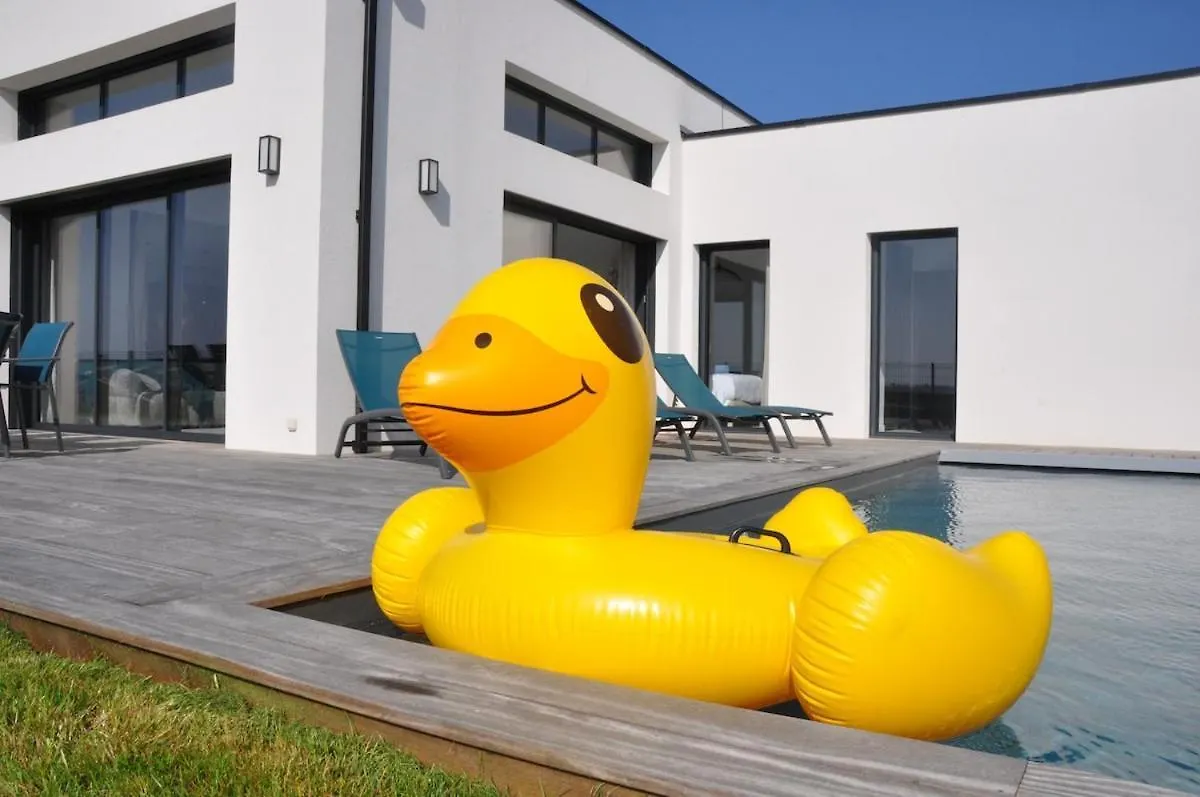 Escapade Marine Piscine Et Spa Pour 10 كارانتك 0*,